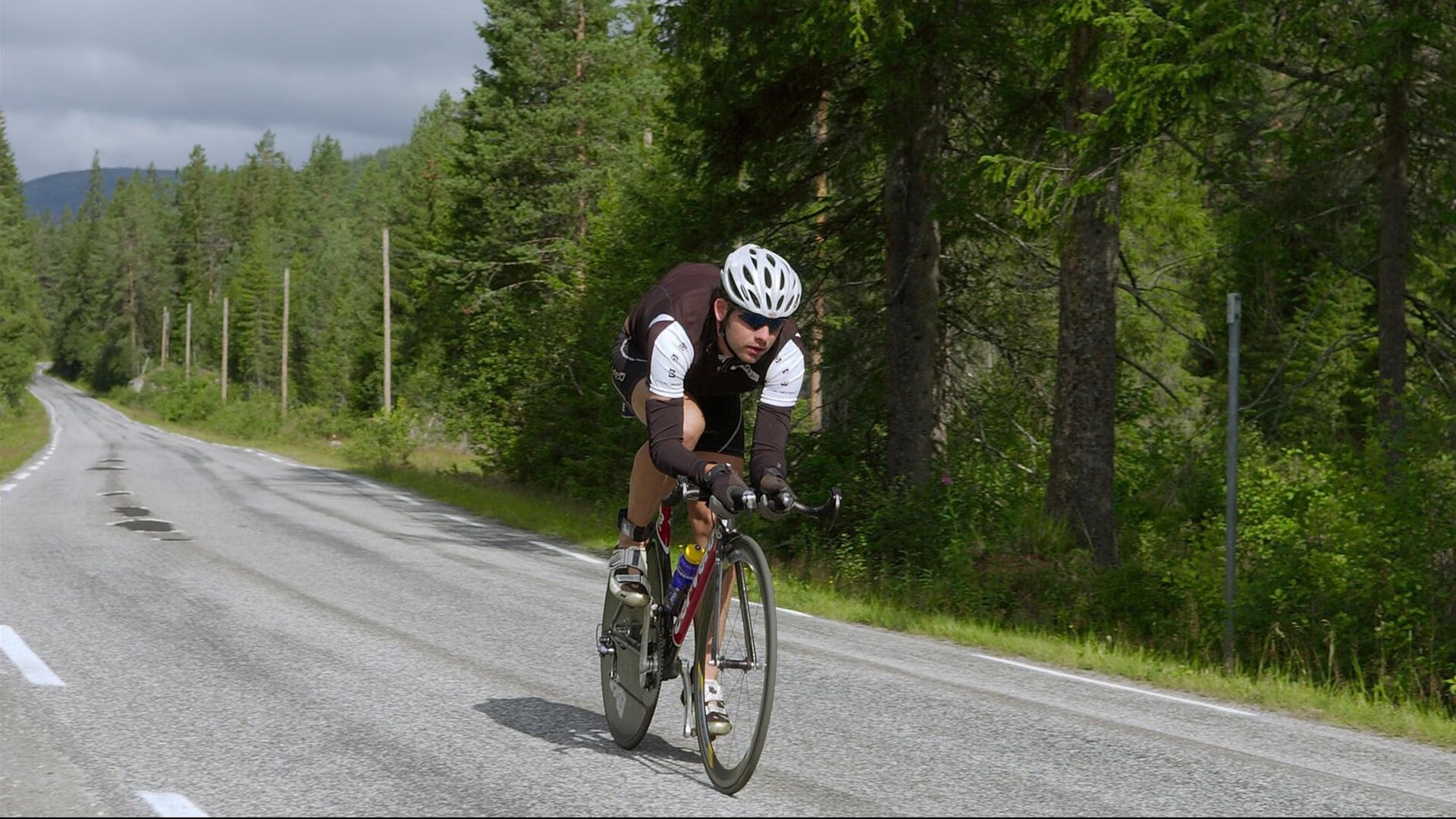 当英超争冠夜遇见东契奇关键球,不同的战场,同一种大心脏