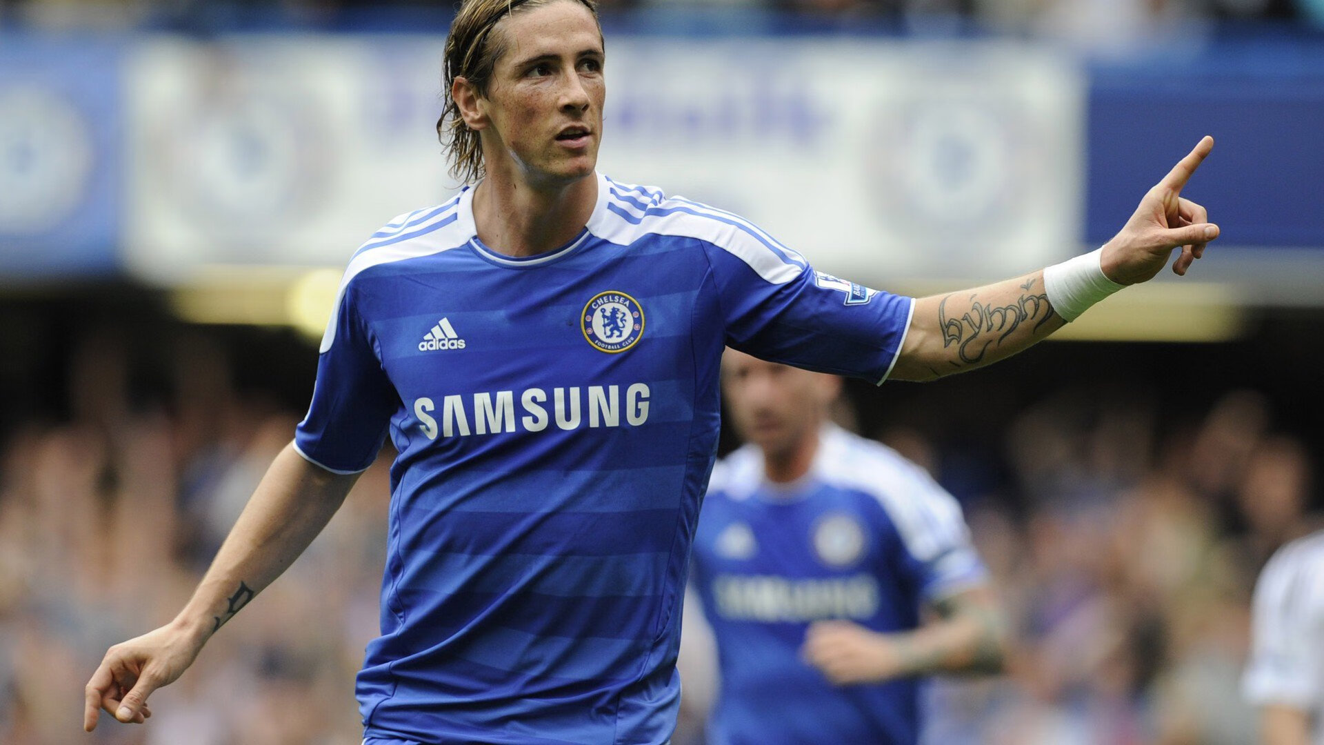 开云体育中国-当足球越过人墙，欧冠半决赛背后的石油博弈与第三世界困境